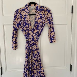 DVF wrap dress size 6